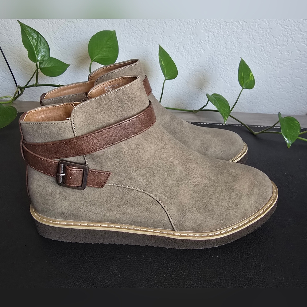 Valentina Cloud Walkers Ankle Boots